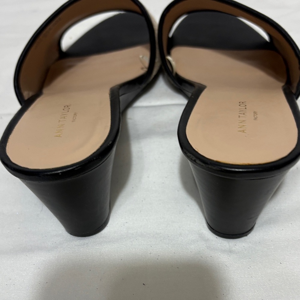 Ann Taylor Black and Cream Women's Mules - Picture 5 of 6